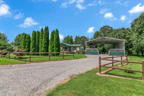 2794 Perkins Rd, Puryear, TN 38251