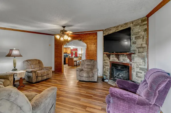 2794 Perkins Rd, Puryear, TN 38251