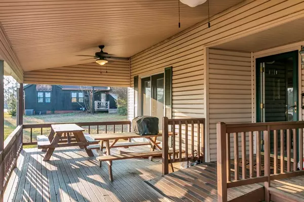 2830 E Wood St, Paris, TN 38242