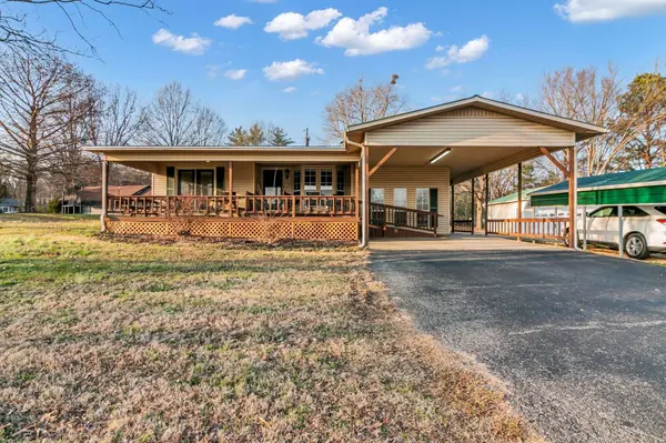 2830 E Wood St, Paris, TN 38242
