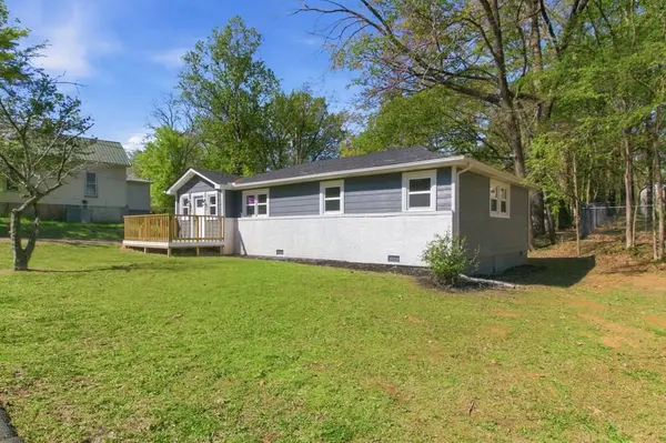 416 Powell St, Paris, TN 38242