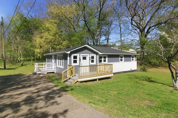 416 Powell St, Paris, TN 38242