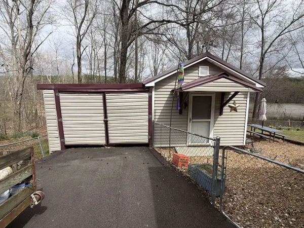 259 Joy Dr, Springville, TN 38256