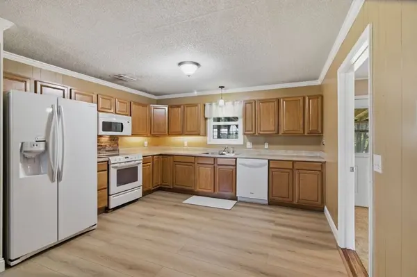 2097 Vandyke Rd, Paris, TN 38242