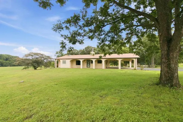 380 Mcintosh Rd, Paris, TN 38242