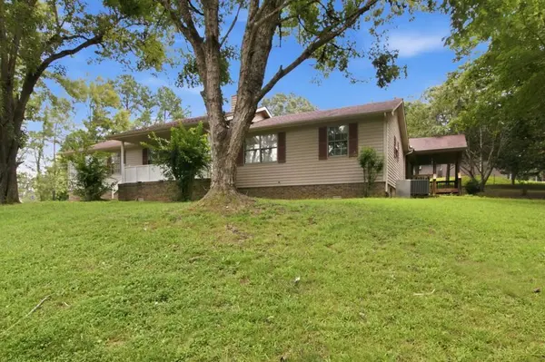 115 Meadowood Dr, Springville, TN 38242