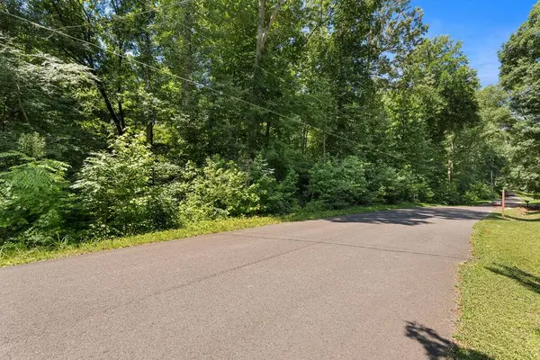0 Green Hills Estates Dr Lot #11, Paris, TN 38242