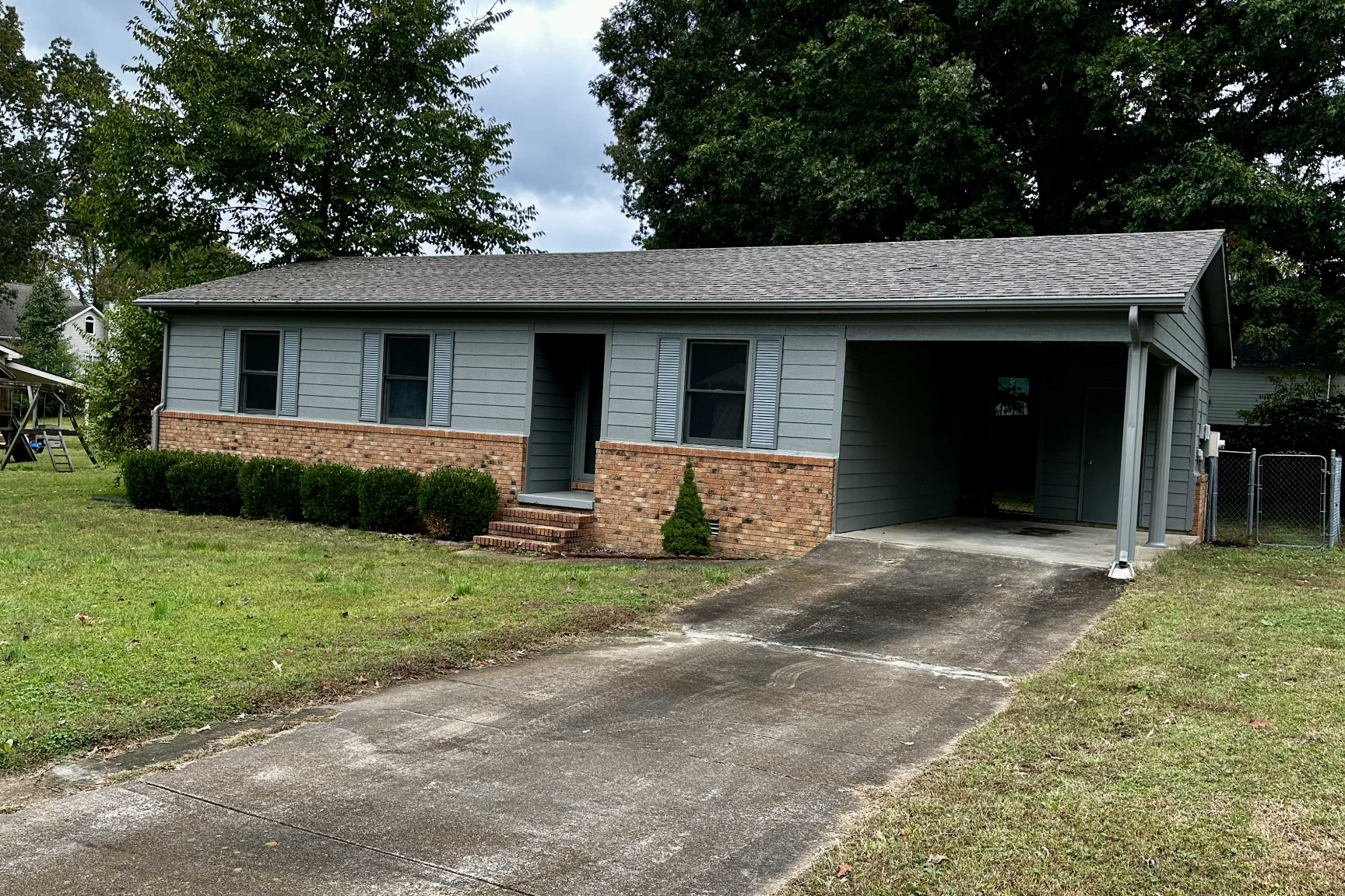 105 Bucy Cir, Paris, TN 38242-7675