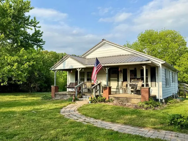 1408 Point Mason Rd., Big Sandy, TN 38221