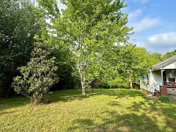 1408 Point Mason Rd., Big Sandy, TN 38221