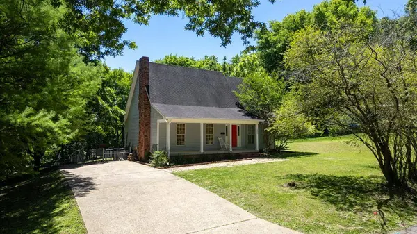 105 Flower Ln., Paris, TN 38242