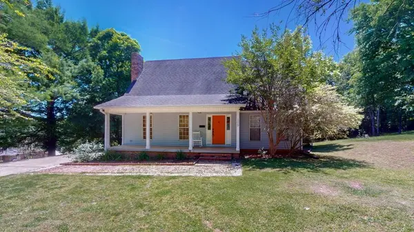 105 Flower Ln., Paris, TN 38242