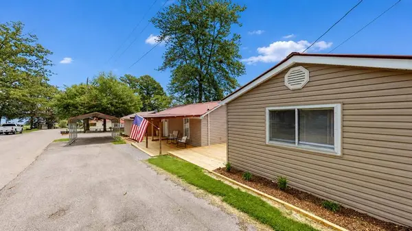 146 Lakeshore Dr., Springville, TN 38256