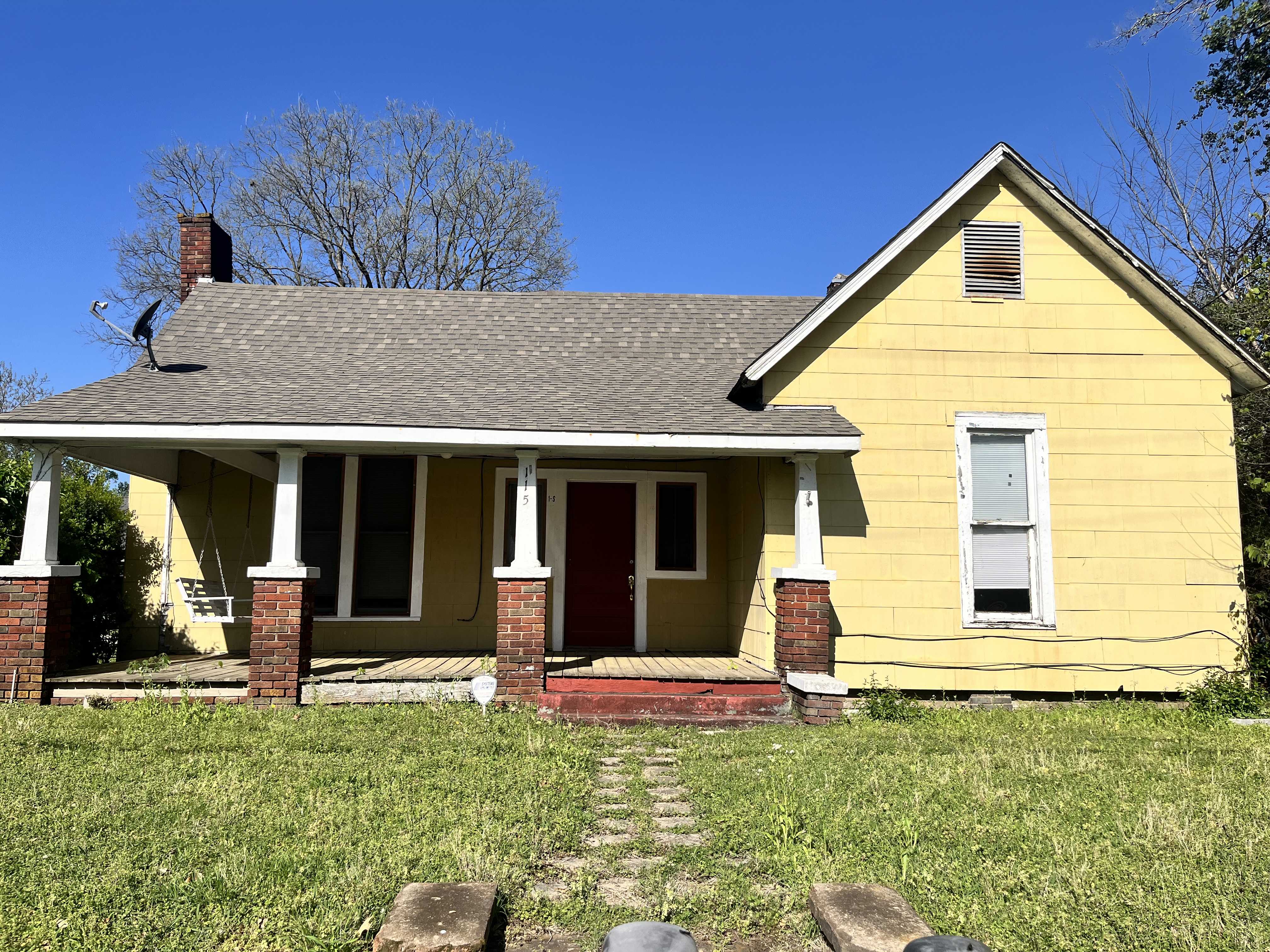 115 Campbell St, Jackson, TN 38301-5874