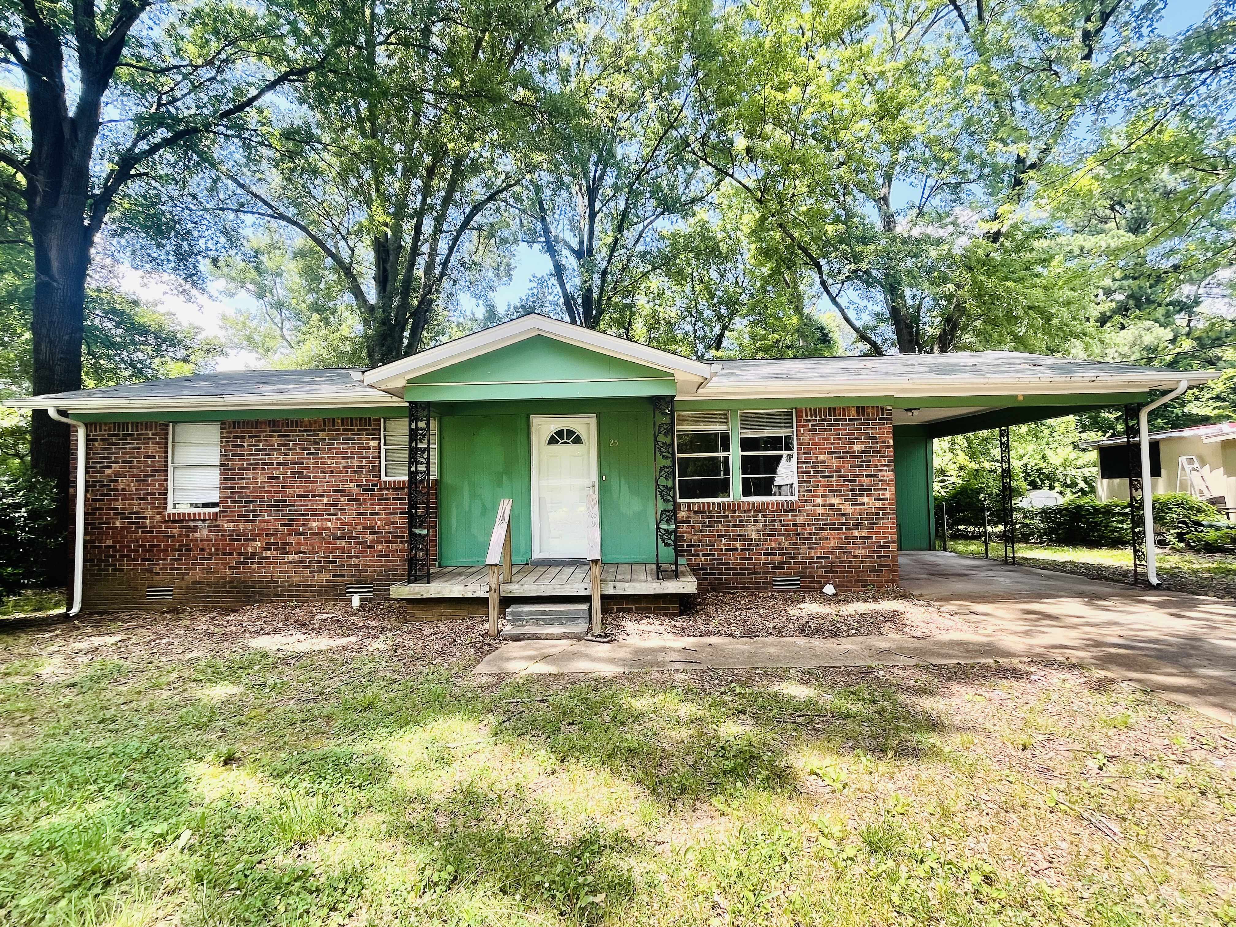 25 Almo Dr, Jackson, TN 38305-3702