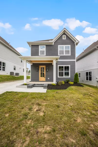 127 W Deaderick St, Jackson, TN 38301-6060