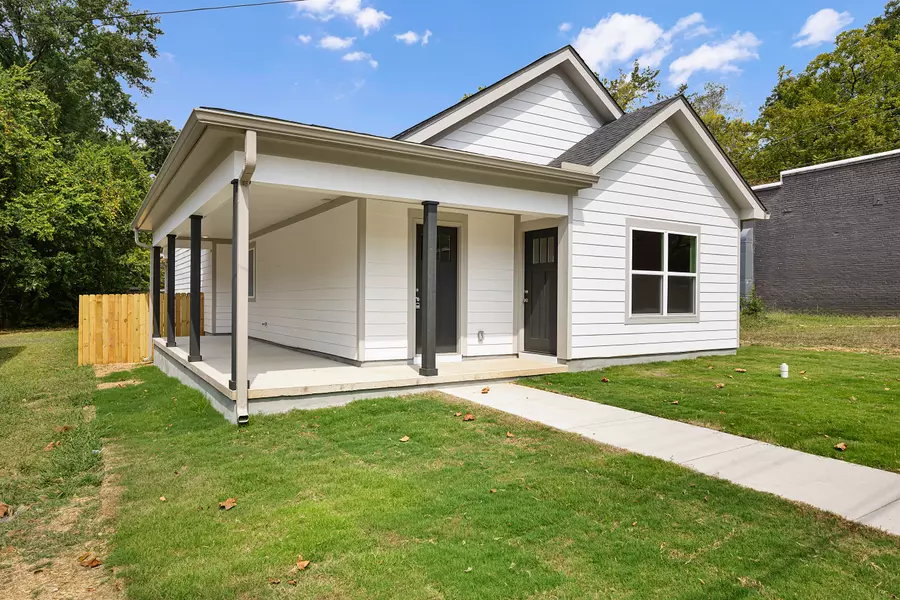 307 W King St, Jackson, TN 38301-5230