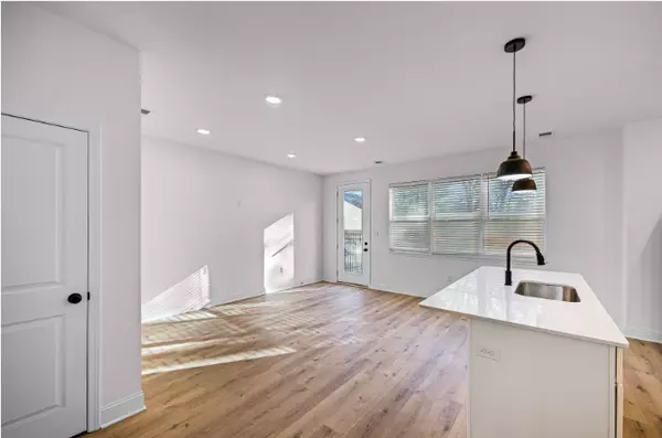 Jackson, TN 38301-5115,521 Lambuth Blvd