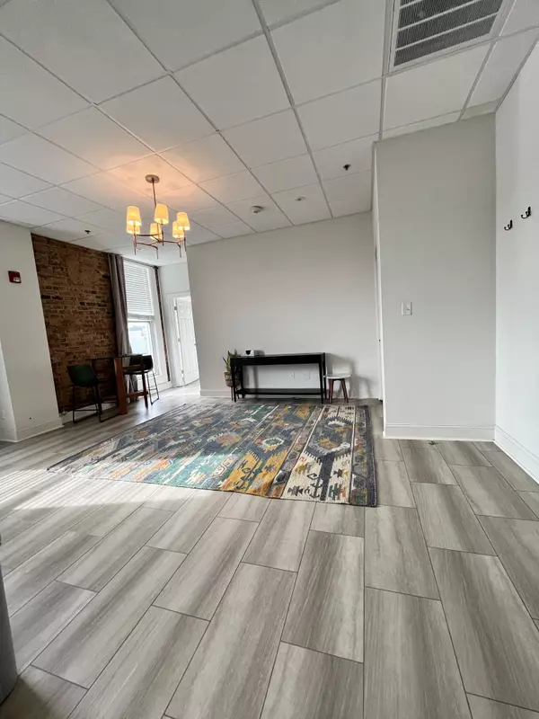 Jackson, TN 38301-6251,201 E Lafayette St #2E