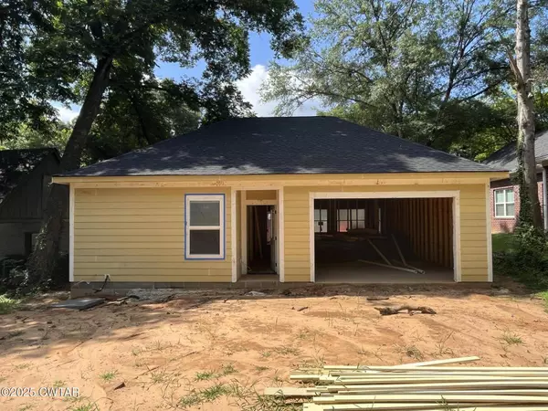 225 Linden ST, Jackson, TN 38301