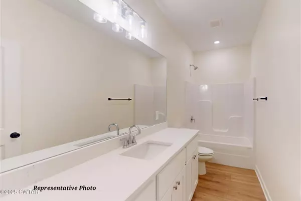 225 Linden ST, Jackson, TN 38301