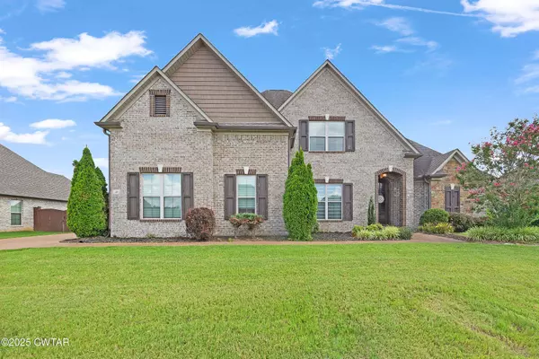 40 Ravenwood DR, Jackson, TN 38305