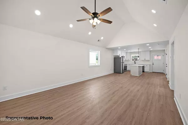 161 Grand ST, Jackson, TN 38301