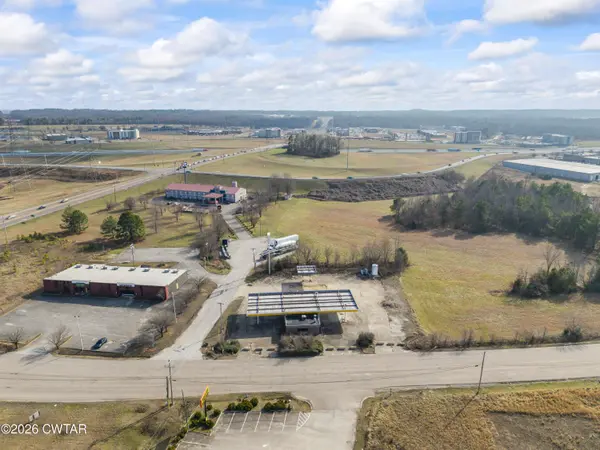 56 Kenworth BLVD, Jackson, TN 38305