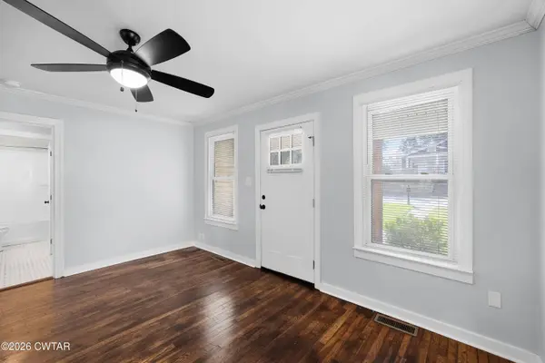 218 Clay ST, Jackson, TN 38301