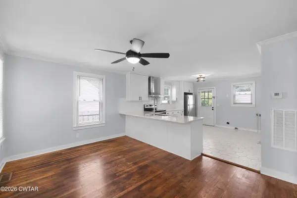 218 Clay ST, Jackson, TN 38301