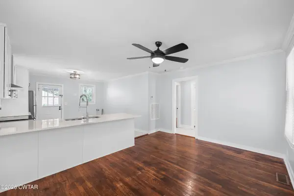 218 Clay ST, Jackson, TN 38301