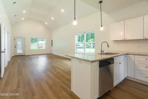 329 King ST, Jackson, TN 38301