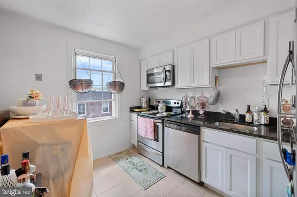 2114 SUITLAND TER SE #301, Washington, DC 20020