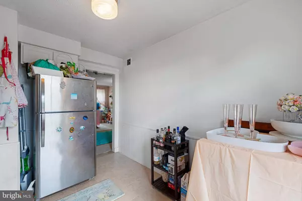 2114 SUITLAND TER SE #301, Washington, DC 20020