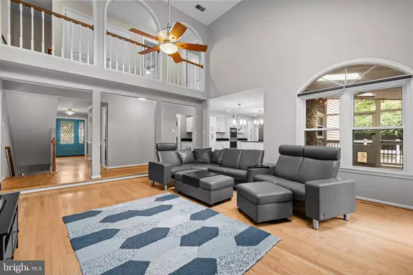 2169 WESTGLEN CT, Vienna, VA 22182