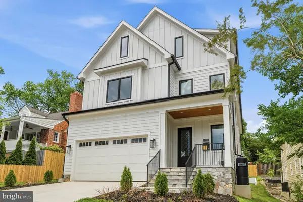 1905 N TAYLOR ST, Arlington, VA 22207
