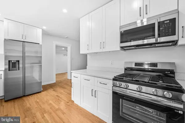 8618 LANTERN LN, Clinton, MD 20735
