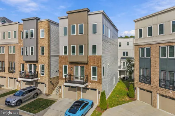 15588 GRADE LINE PL, Woodbridge, VA 22191