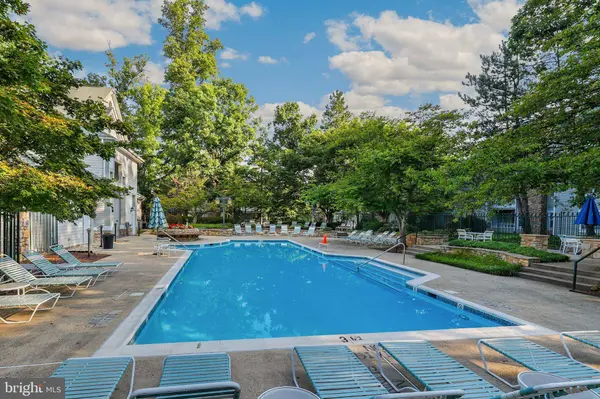 13085 AUTUMN WOODS WAY #204, Fairfax, VA 22033