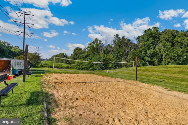 13085 AUTUMN WOODS WAY #204, Fairfax, VA 22033