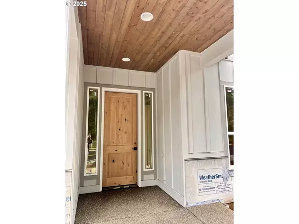 16019 NE 180th St, Brush Prairie, WA 98606-7100