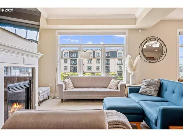 707 N HAYDEN ISLAND DR #223, Portland, OR 97217