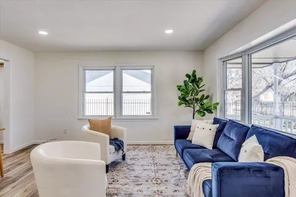 1831 Elpyco St, Wichita, KS 67218