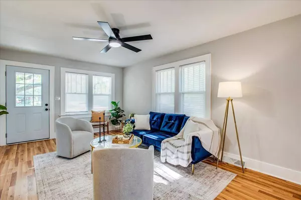 757 S Poplar St, Wichita, KS 67211