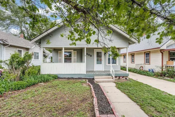 608 W 3rd Ave, El Dorado, KS 67042