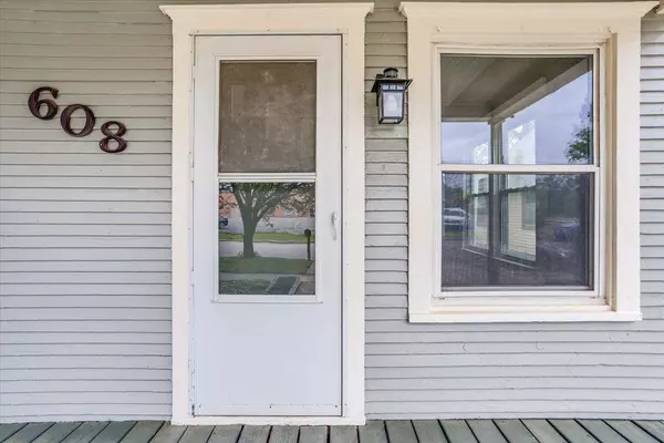 608 W 3rd Ave, El Dorado, KS 67042