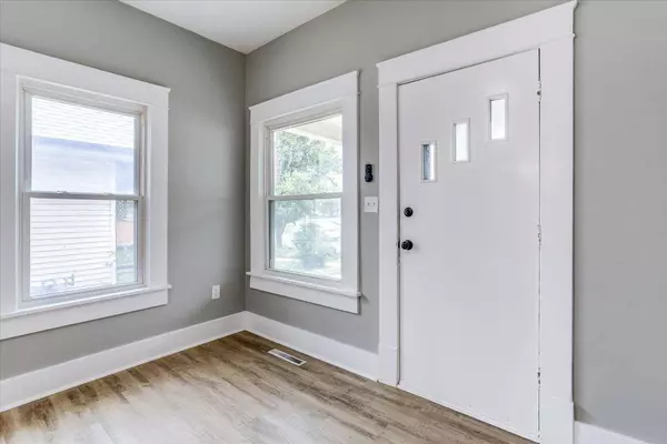 608 W 3rd Ave, El Dorado, KS 67042