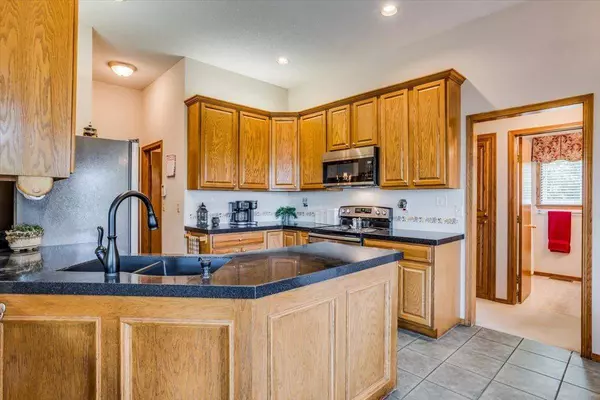 313 Cypress Ct, Andover, KS 67002