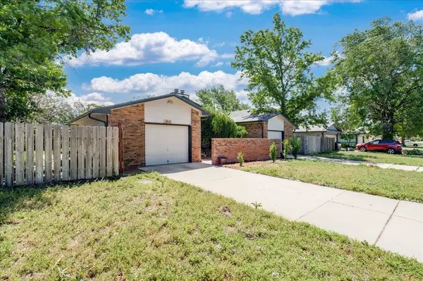 3926 N Garland St, Wichita, KS 67204