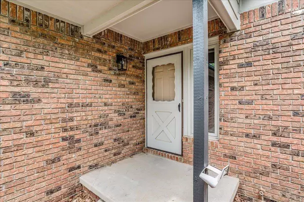 3926 N Garland St, Wichita, KS 67204